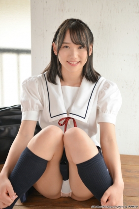 [LOVEPOP] Narumi Amaha 天羽成美 I'm shy and take off my sailor suit - PPV